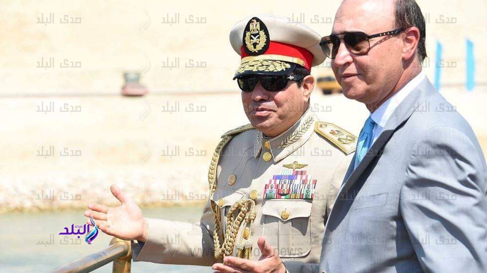 الرئيس عبد الفتاح السيسي برفقة الفريق مهاب مميش