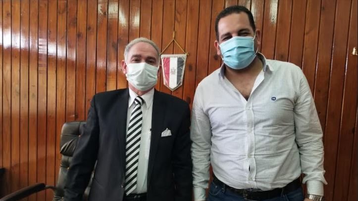 محمد صبيح مع الدكتور أحمد عبد الوهاب رئيس الإسكندرية للزيوت