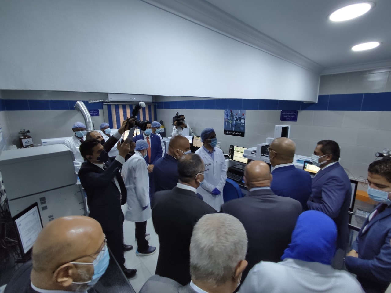 عاصم الجزار وزير الاسكان و المرافق والمجتمعات العمرانية 