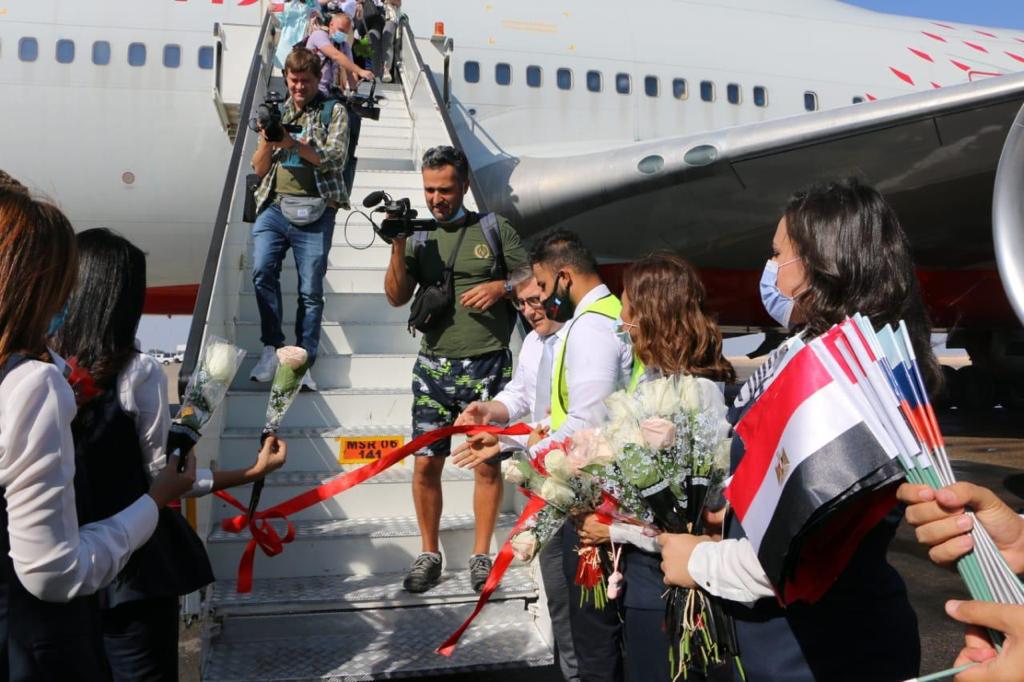 وصول سائحين روسيا إلى شرم الشيخ 