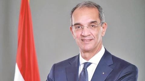 وزير الاتصالات
