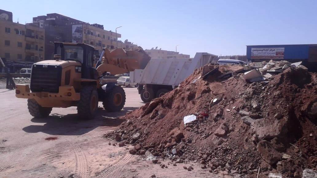 جانب من إزالة التعديات بأسوان