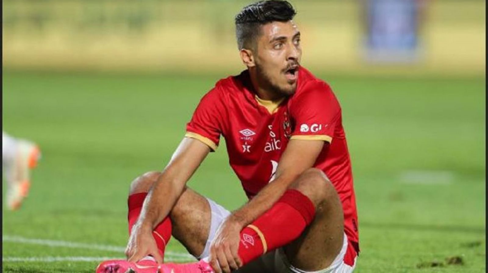 محمد شريف لاعب النادي الأهلي