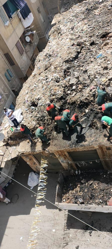 رفع تراكمات القمامة