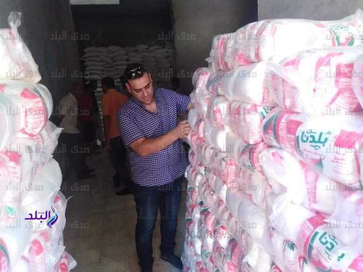 ضبط 15.5 طن سكر مجهول المصدر وناقص الوزن في سوهاج