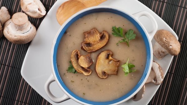 عمل شوربة الفطر 