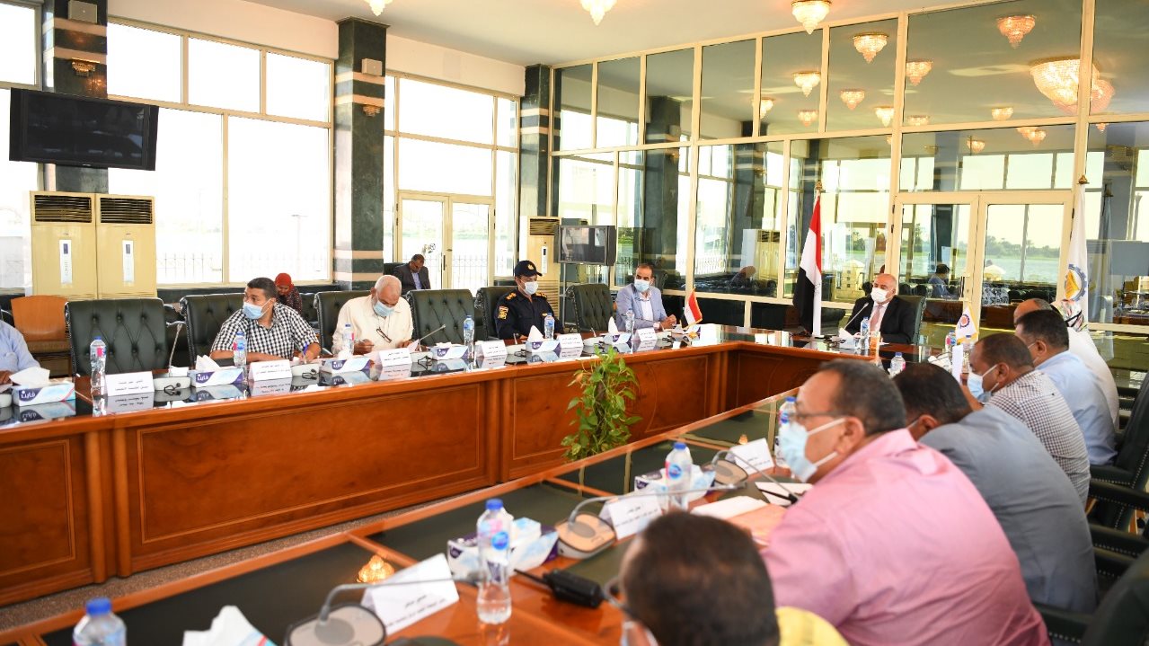 اجتماع توفيق أوضاع الكنائس