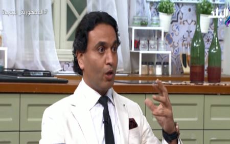  الدكتورعمرو حسونة الرئيس السابق لكلية الفنون التطبيقية 