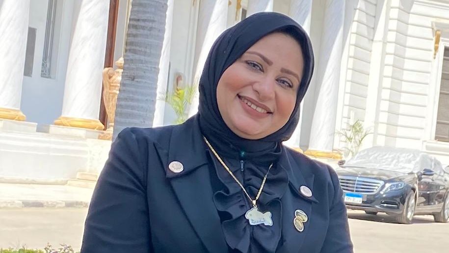 هند حازم أمين سر لجنة التضامن تهنئ أوائل الثانوية العامة 