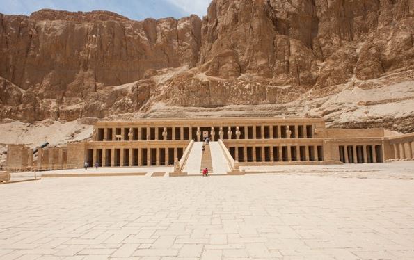 معبد حتشبسوت بالدير البحري