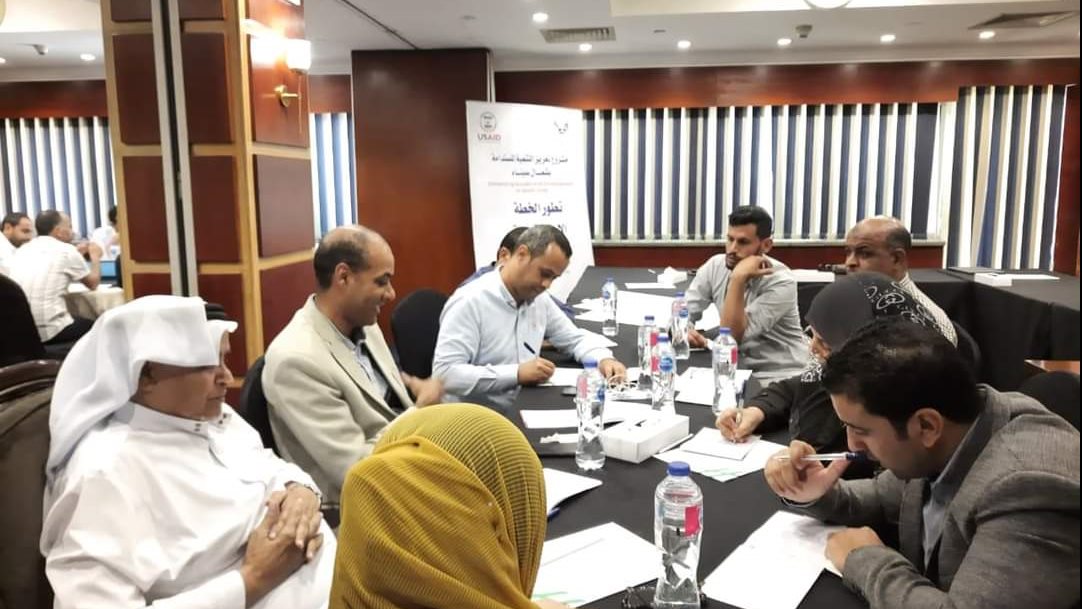 توقيع عقود المنح الدراسية بجمعية الجورة بالشيخ زويد شمال سين