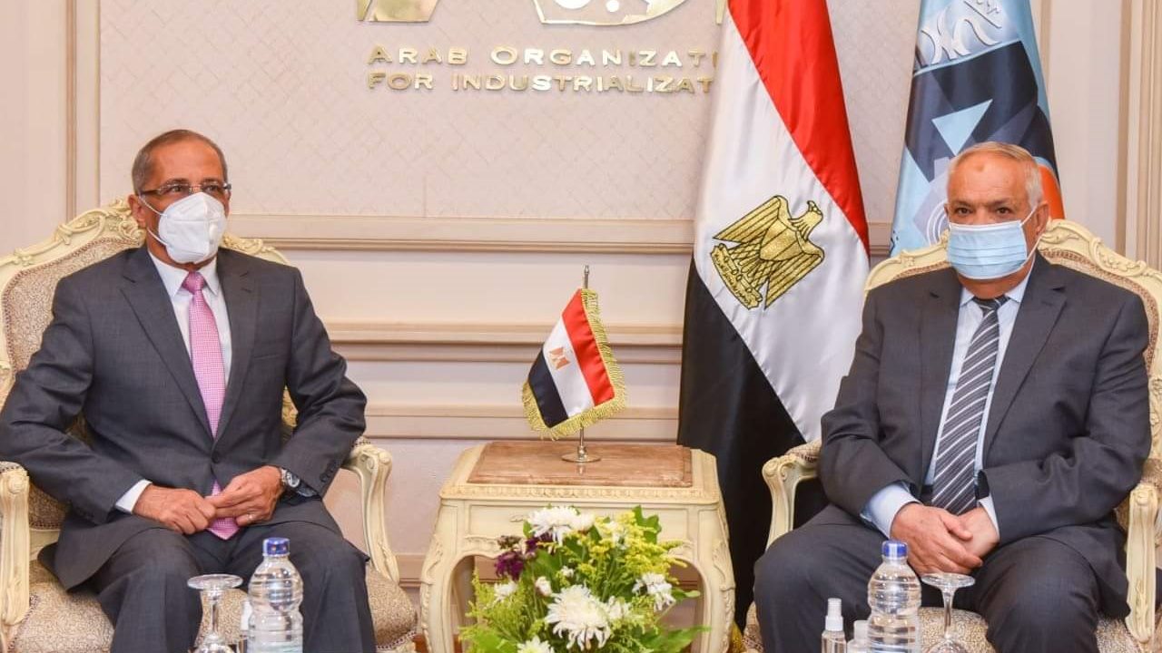 تعاون العربية للتصنيع ووكالة الفضاء المصرية لتوطين تكنولوجيا