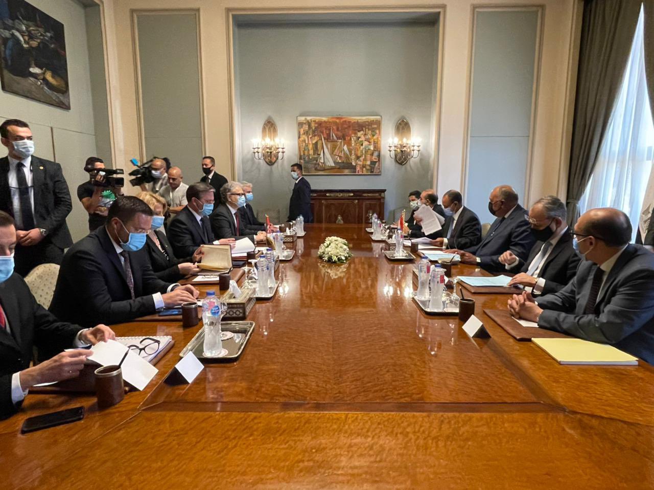 المباحثات الرسمية بين الوزير سامح شكري ونظيره الصربي نيكولا سيلاكوفيتش بحضور وفدي البلديّن