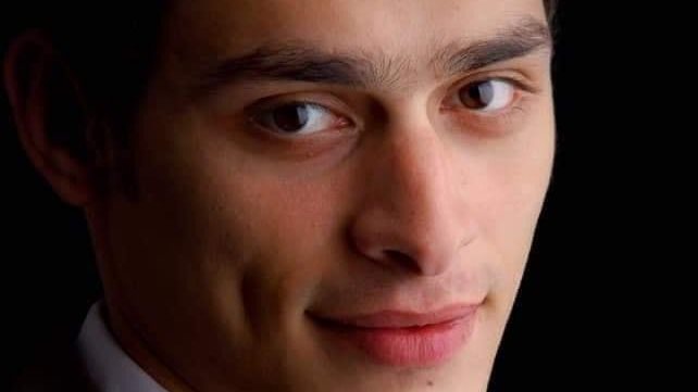 الكاتب/ أحمد سالم