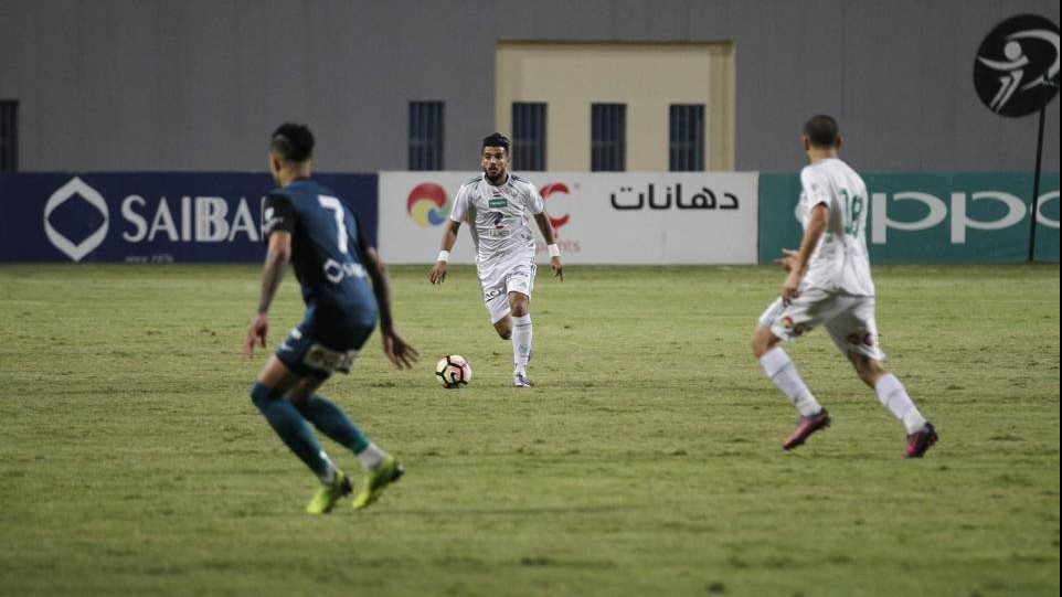 جانب من لقاء سابق بين الفريقين