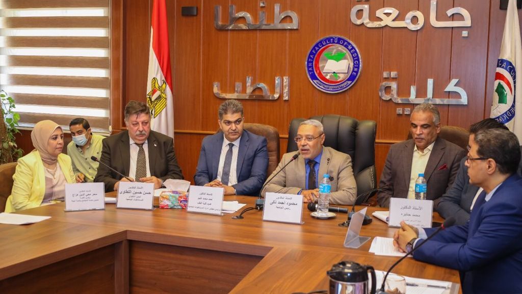 خلال افتتاحه أعمال التطوير بكلية الطب : رئيس جامعة طنطا : دع