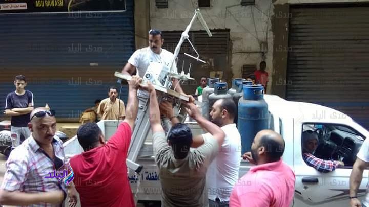 غلق وتشميع ٧ مصانع لمزاولة نشاط بدون ترخيص 