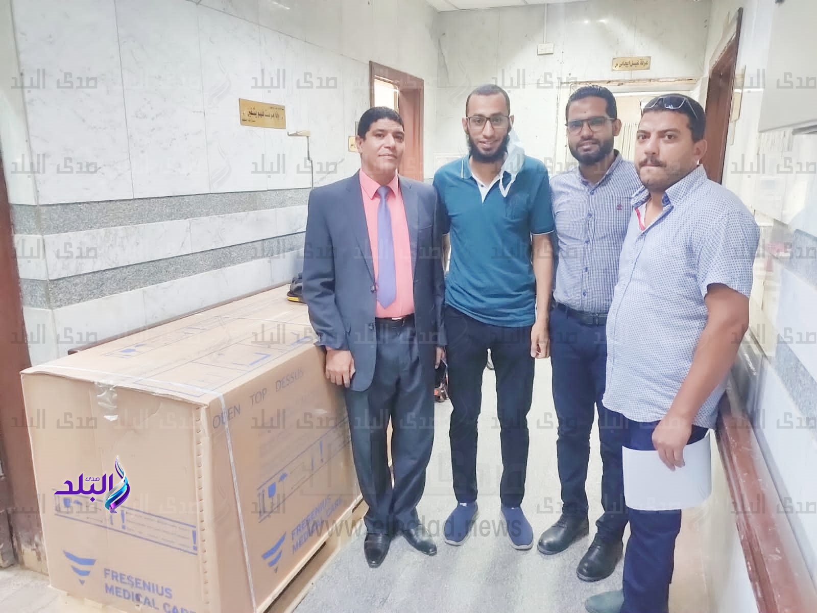 تسليم جهاز الغسيل الكلوي إلى مستشفى الهلال بسوهاج