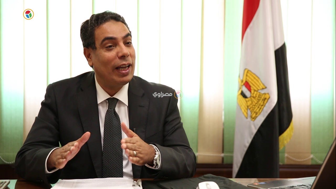 الدكتور عادل عبد الغفار
