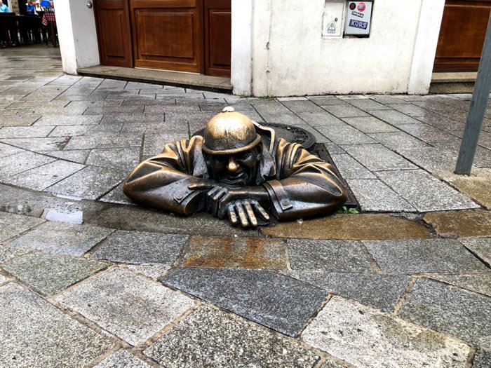 1f37b878-a7d1-4213-b08c-2e144aa704cb_sm