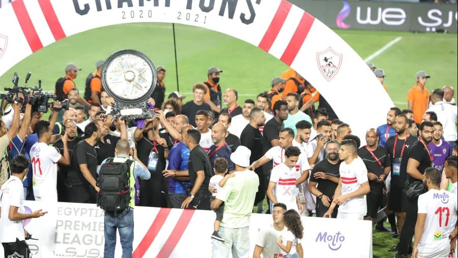 الزمالك - يتوج بلقب الدورى