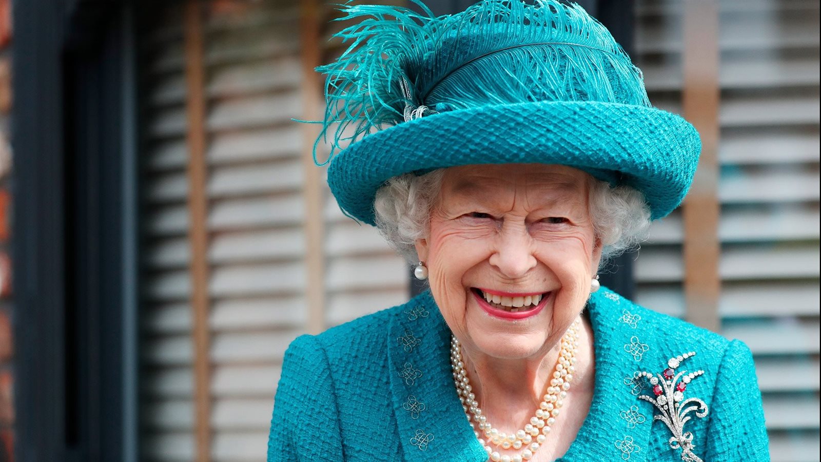 هبوط اضطراري لطائرة ملكة بريطانيا بسبب عطل فني هبوط اضطراري لطائرة ملكة بريطانيا بسبب عطل فني