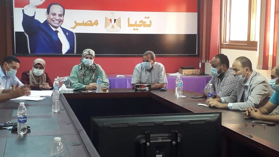 رئيس مدينة سفاجا تتحدث مع اهالى المدينة