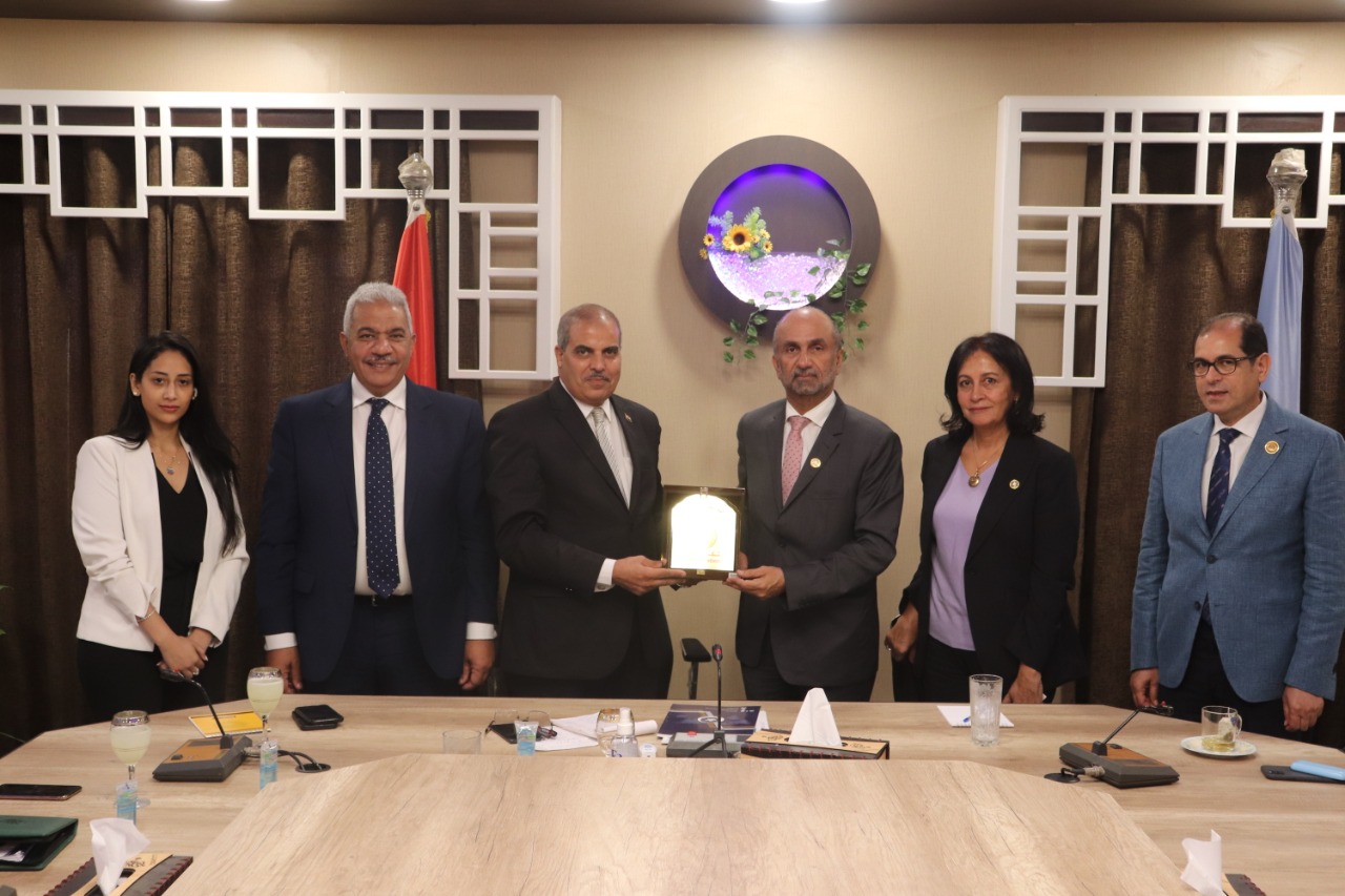 وفد المجلس العالمي للتسامح والسلام في جامعة الازهر