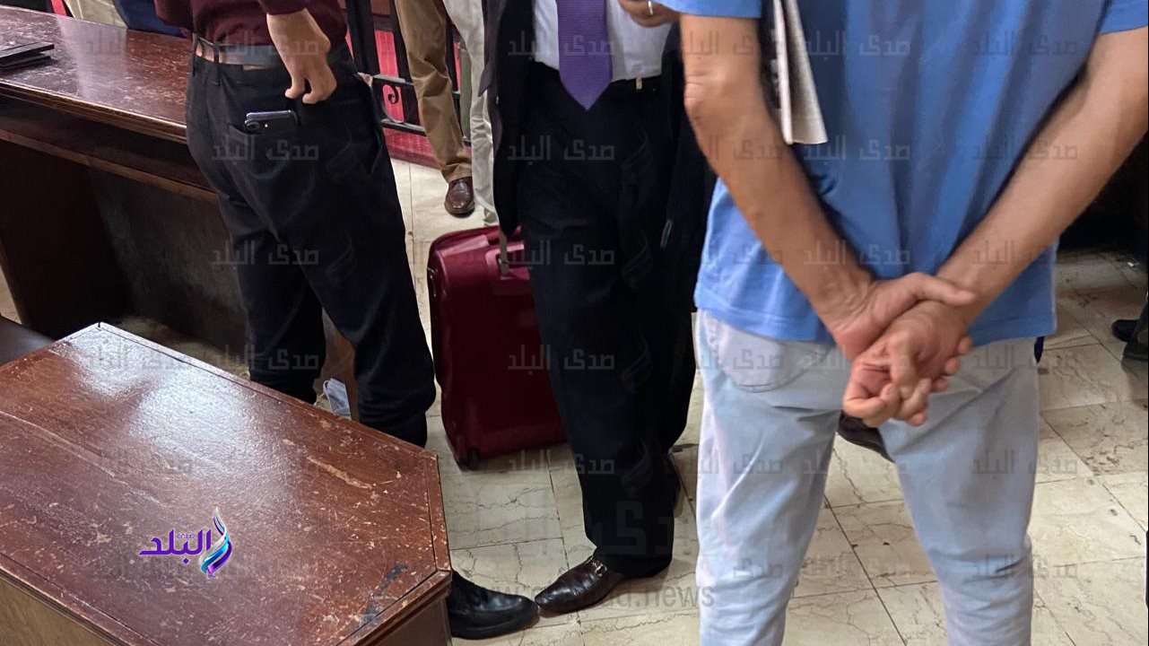 مرتضى منصور-الشنطة النبيتي