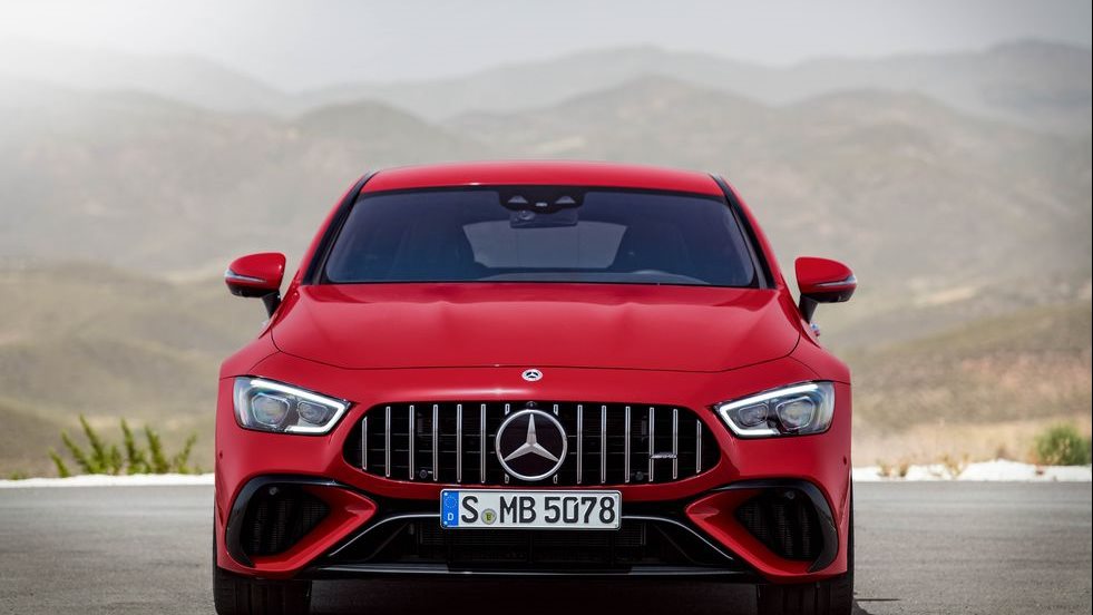 مرسيدس تعلن عن AMG GT63 الهجينة موديل 2023 