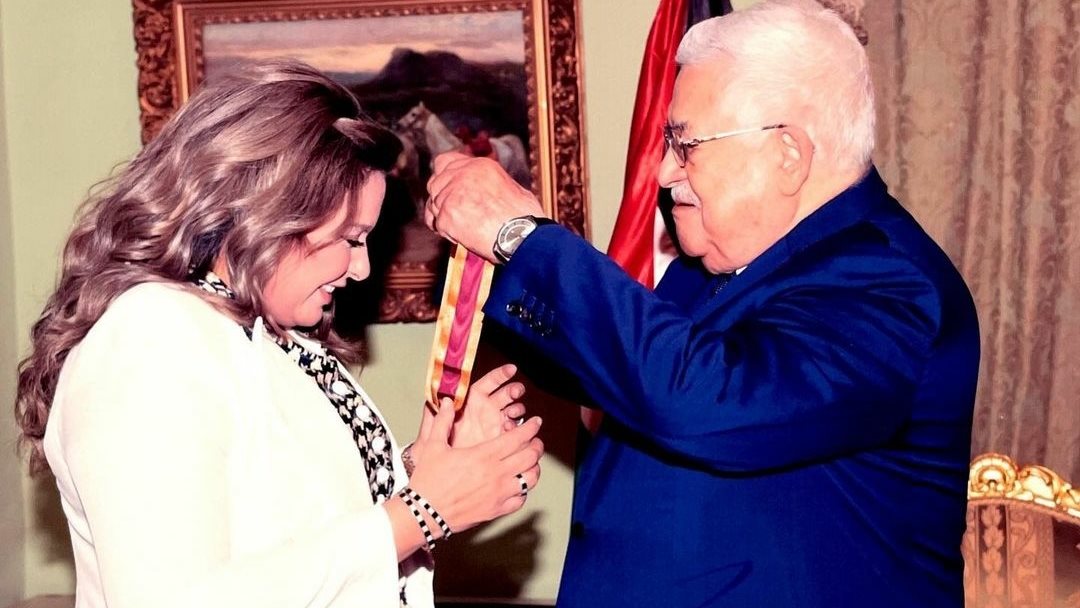 الرئيس الفلسطيني  و صابرين