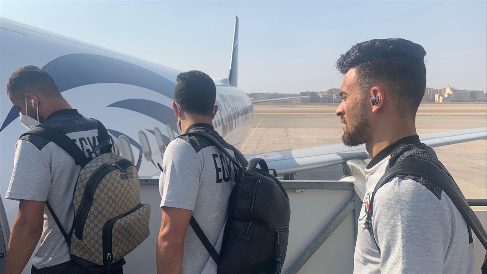 بعثة المنتخب تطير إلى الجابون 