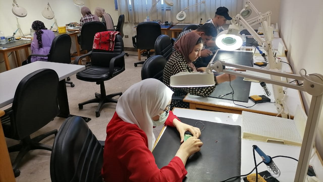 جانب من التدريب العملي 