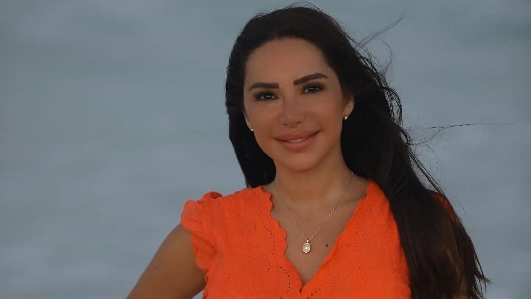إنجى علاء 