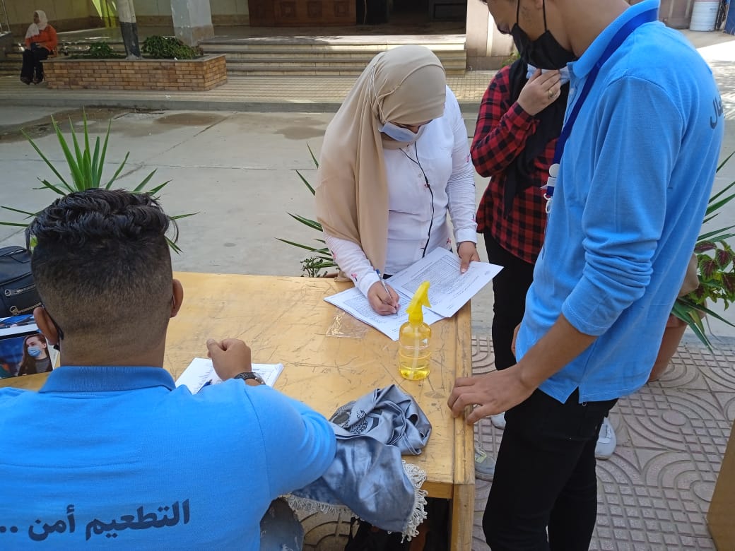 بدء تطعيم الكلاب القدامى. بجامعة المنصورة