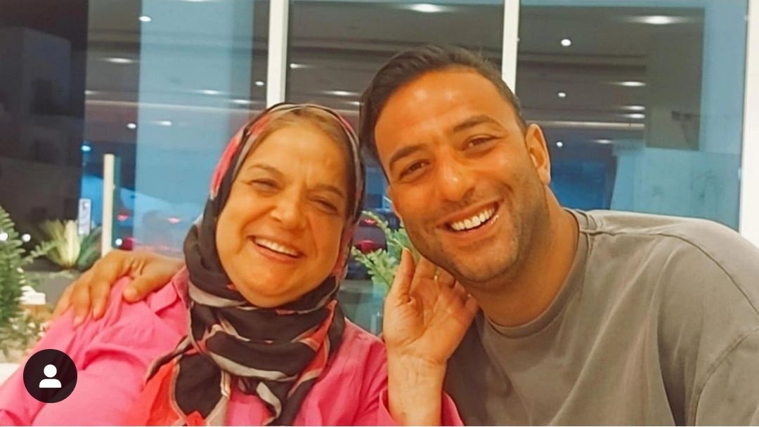 ميدو ووالدته