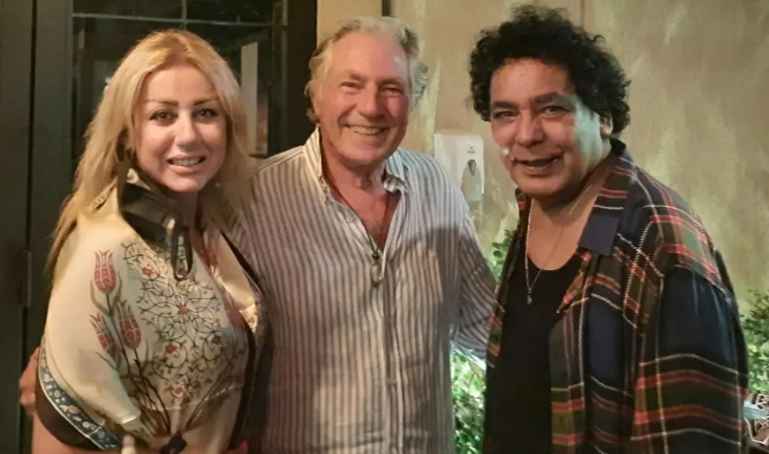 منير ومصطفى فهمي وزوجته