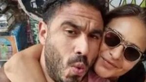 نيللى كريم وهشام عاشور 