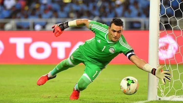 عصام الحضري