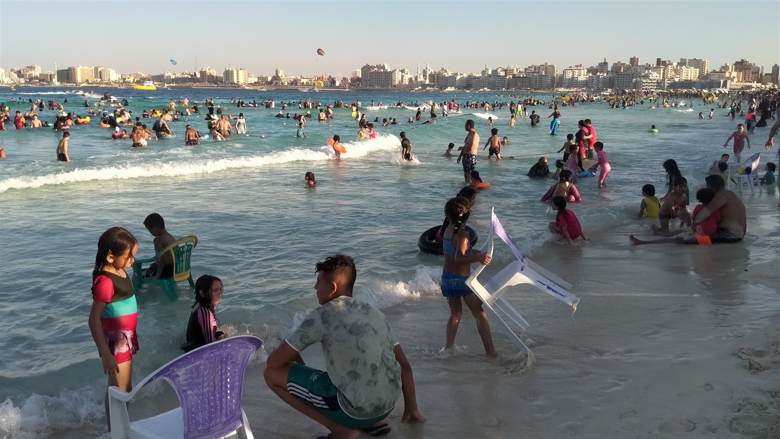 زحام على شواطئ مطروح