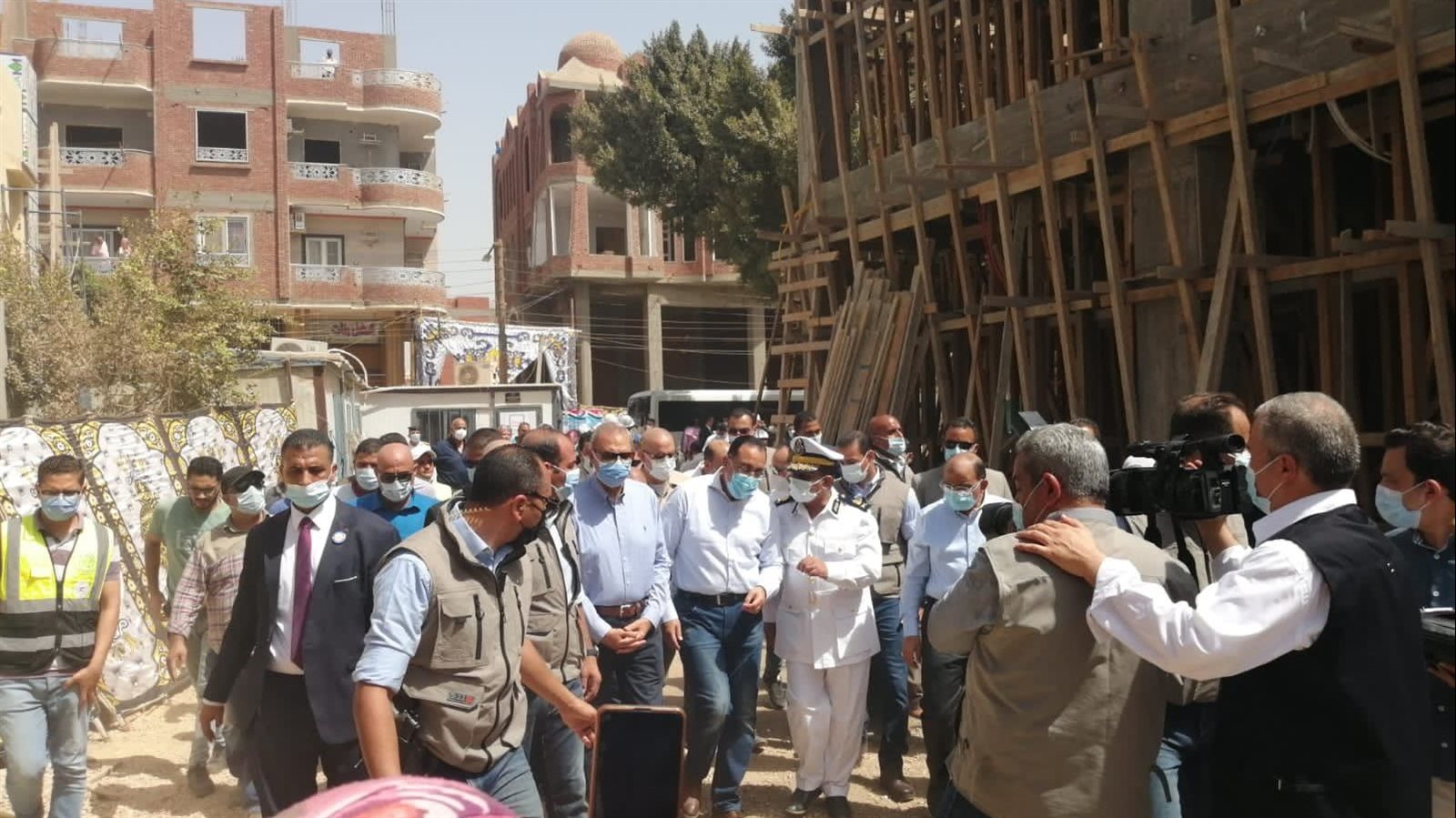 رئيس الوزراء يتفقد مشروعات حياة كريمة بالقليوبية