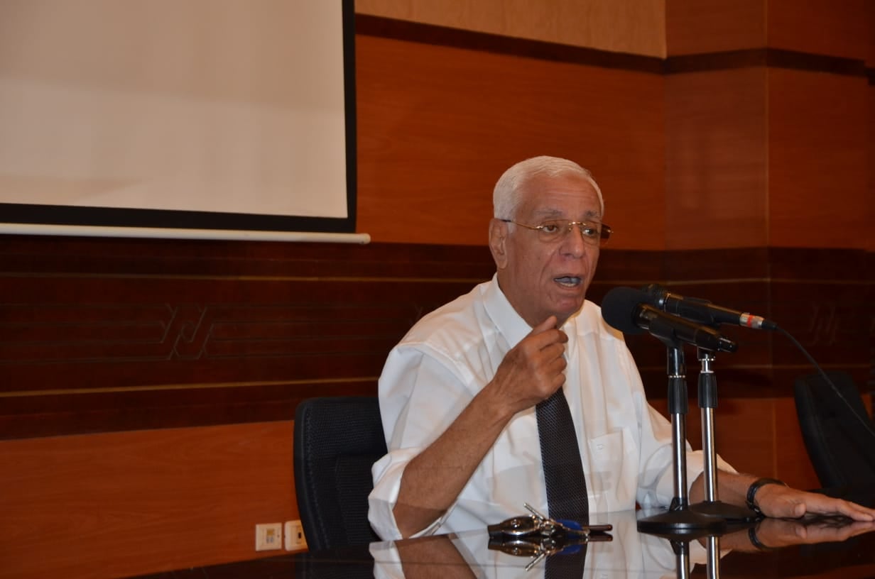 د. حسام موافي 
