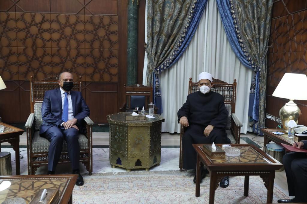 شيخ الأزهر مع سفير الأردن بالقاهرة