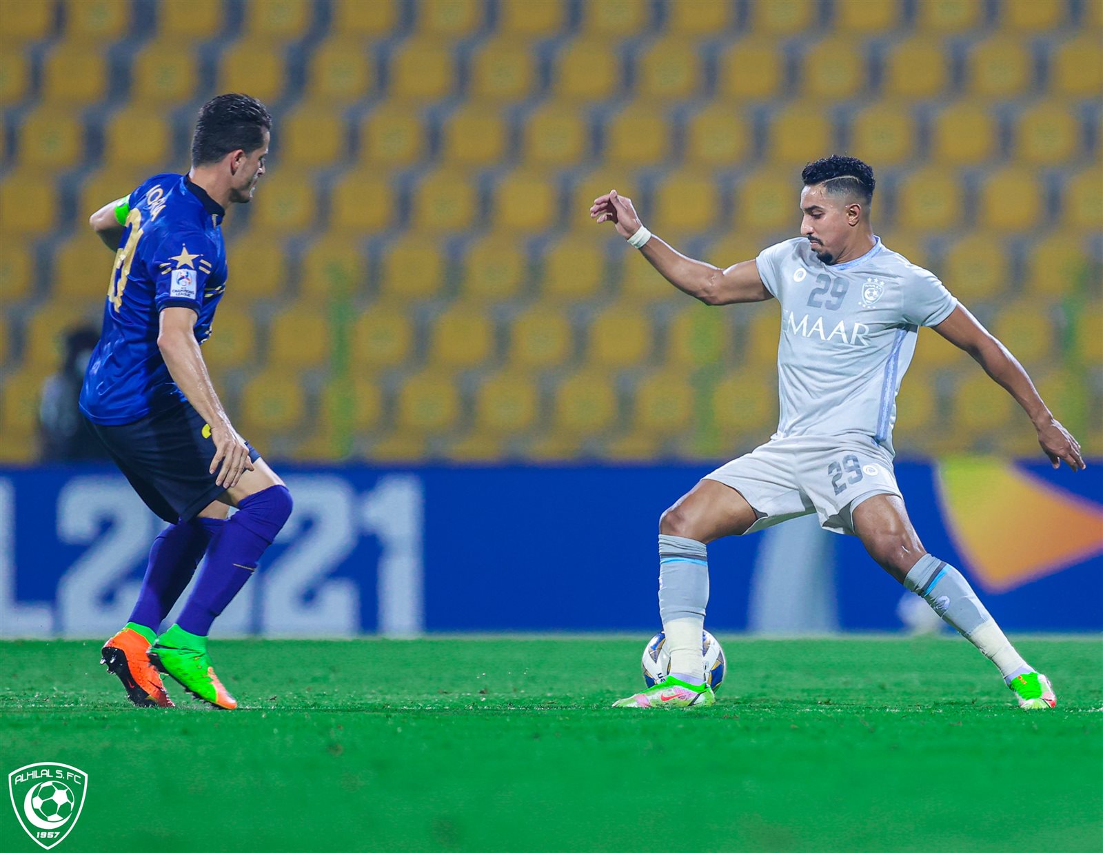 الهلال والاستقلال