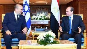 الرئيس عبد الفتاح السيسي مع رئيس الوزراء الإسرائيلي