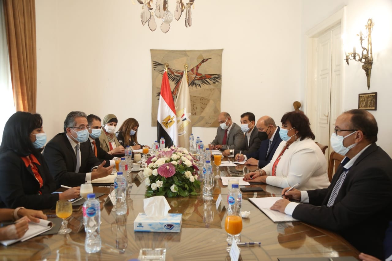 وزيرا السياحة والآثار والثقافة يبحثان وضع استراتيجية للترويج