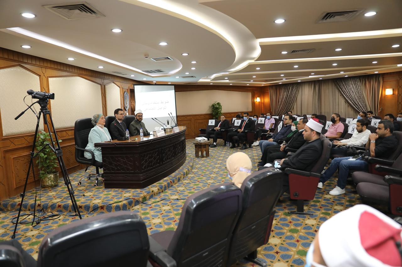 مركز الأزهر للفتوى يستقبل أول وفود برلمان الطلائع والشباب