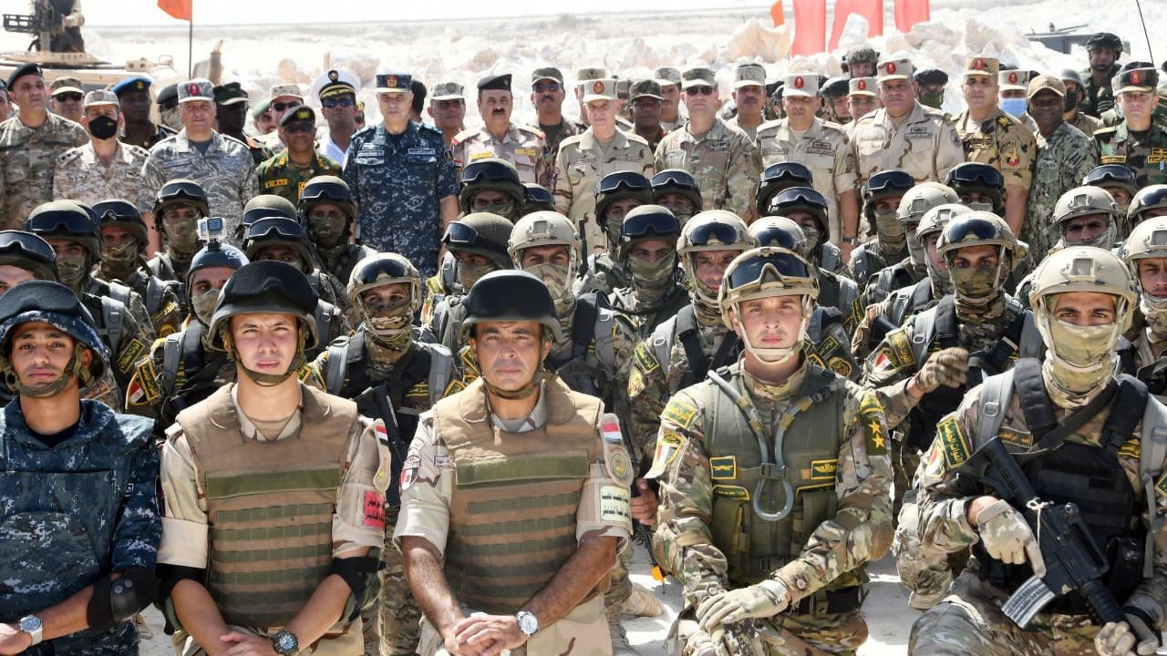 الفريق محمد فريد رئيس أركان حرب القوات المسلحة