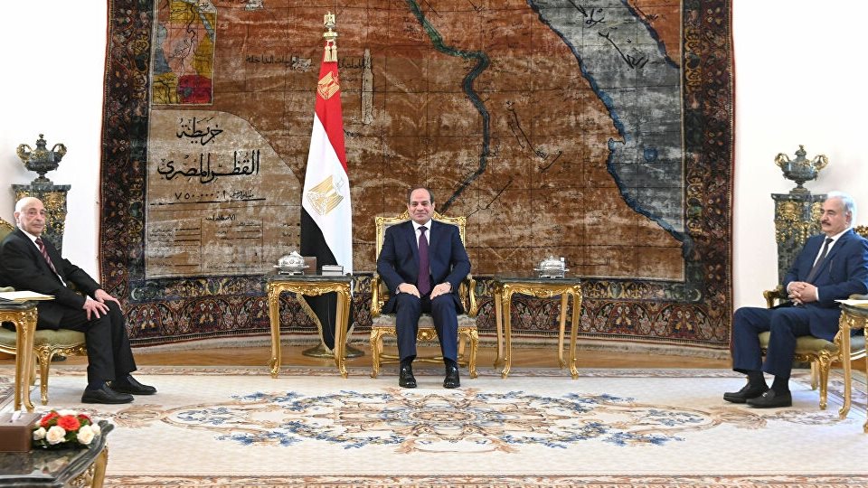 الرئيس السيسي يستقبل حفتر وصالح 