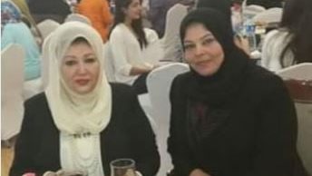 عفاف شعيب وشقيقتها